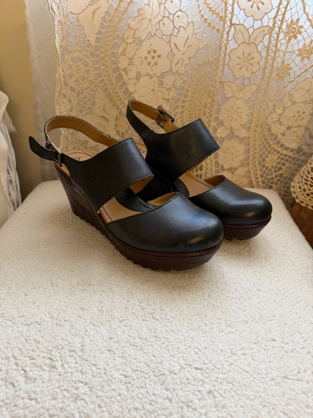 b.o.c. Black Leather Wedge Slingback Mary Jane - Picture 12 of 12